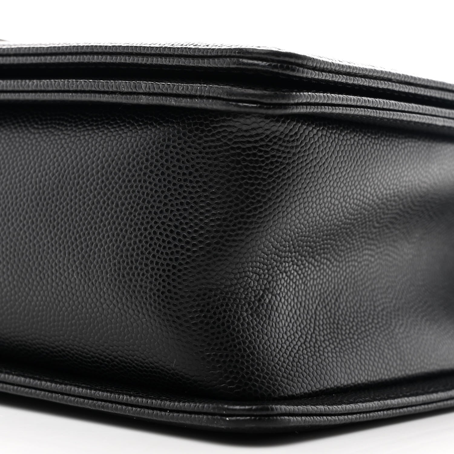 Caviar Quilted New Medium Boy Flap Black