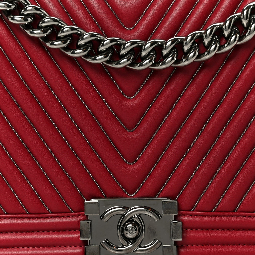 Calfskin Chevron Quilted Large Chain Boy Flap Red