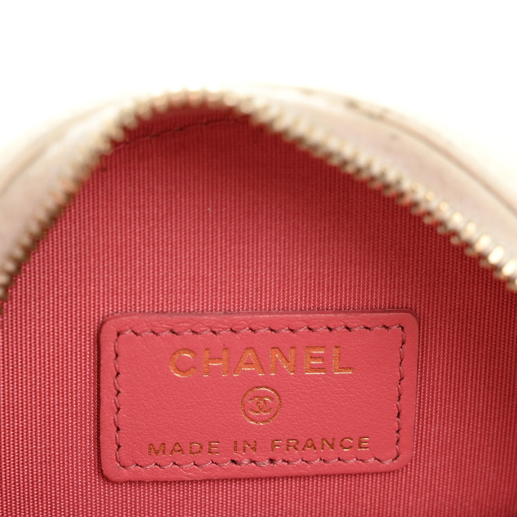 Lambskin Quilted Chanel 19 Round Clutch With Chain White