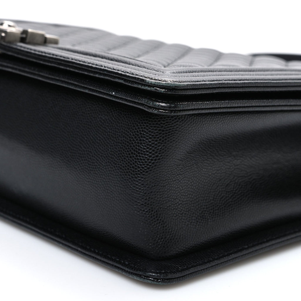 Caviar Quilted Large Boy Flap Black