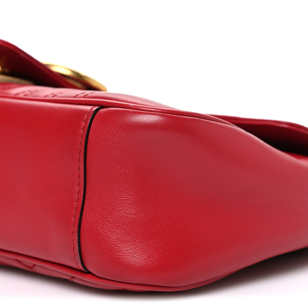 Calfskin Matelasse Small GG Marmont Shoulder Bag Hibiscus Red