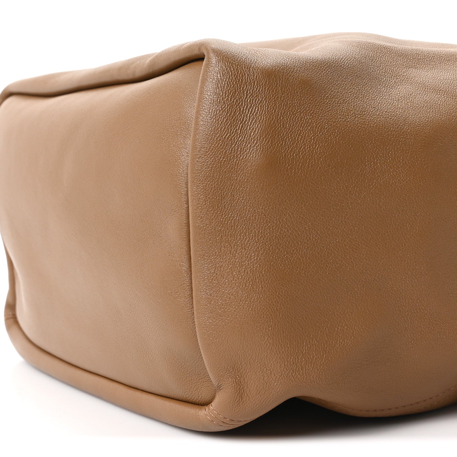 Mellow Nappa Medium Squeeze Bag Oak