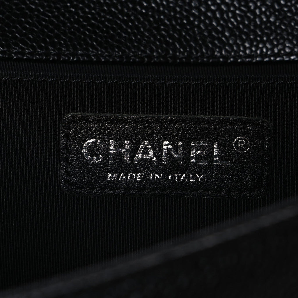 Caviar Quilted Medium Boy Flap Black