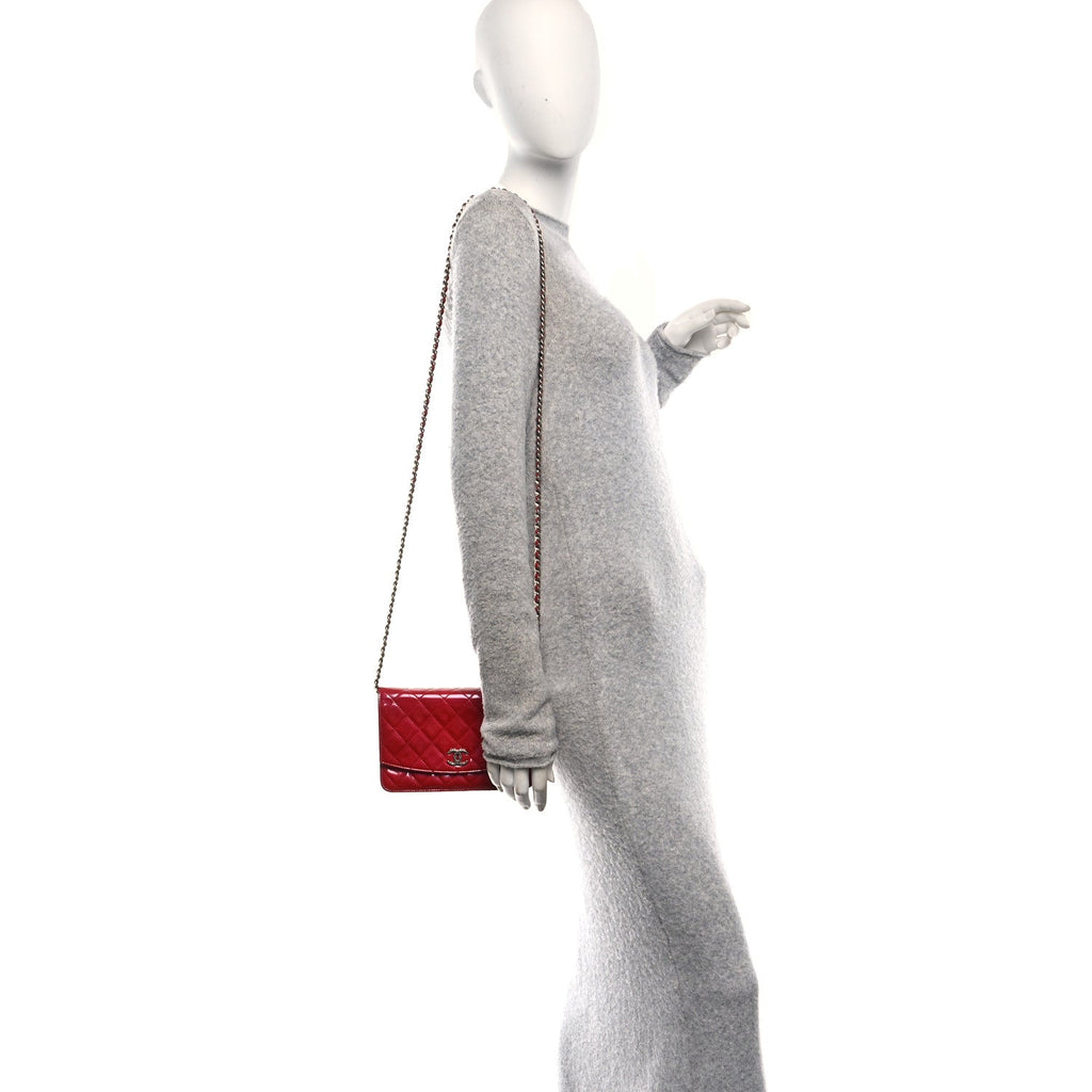 Patent Quilted Brilliant Wallet On Chain WOC Red