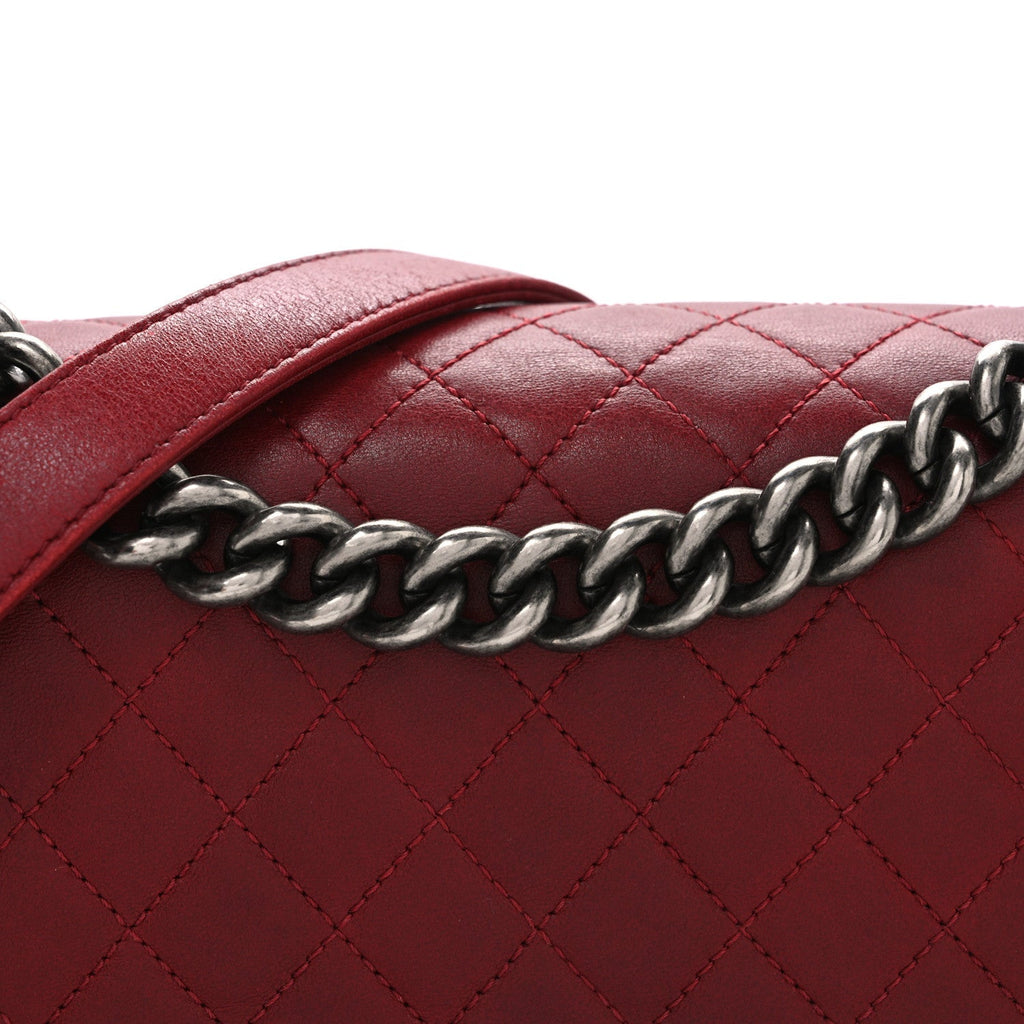 Lambskin Quilted Medium Boy Flap Red