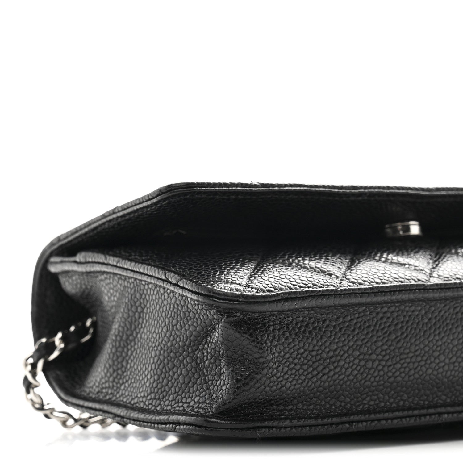 Caviar Quilted Wallet on Chain WOC Black