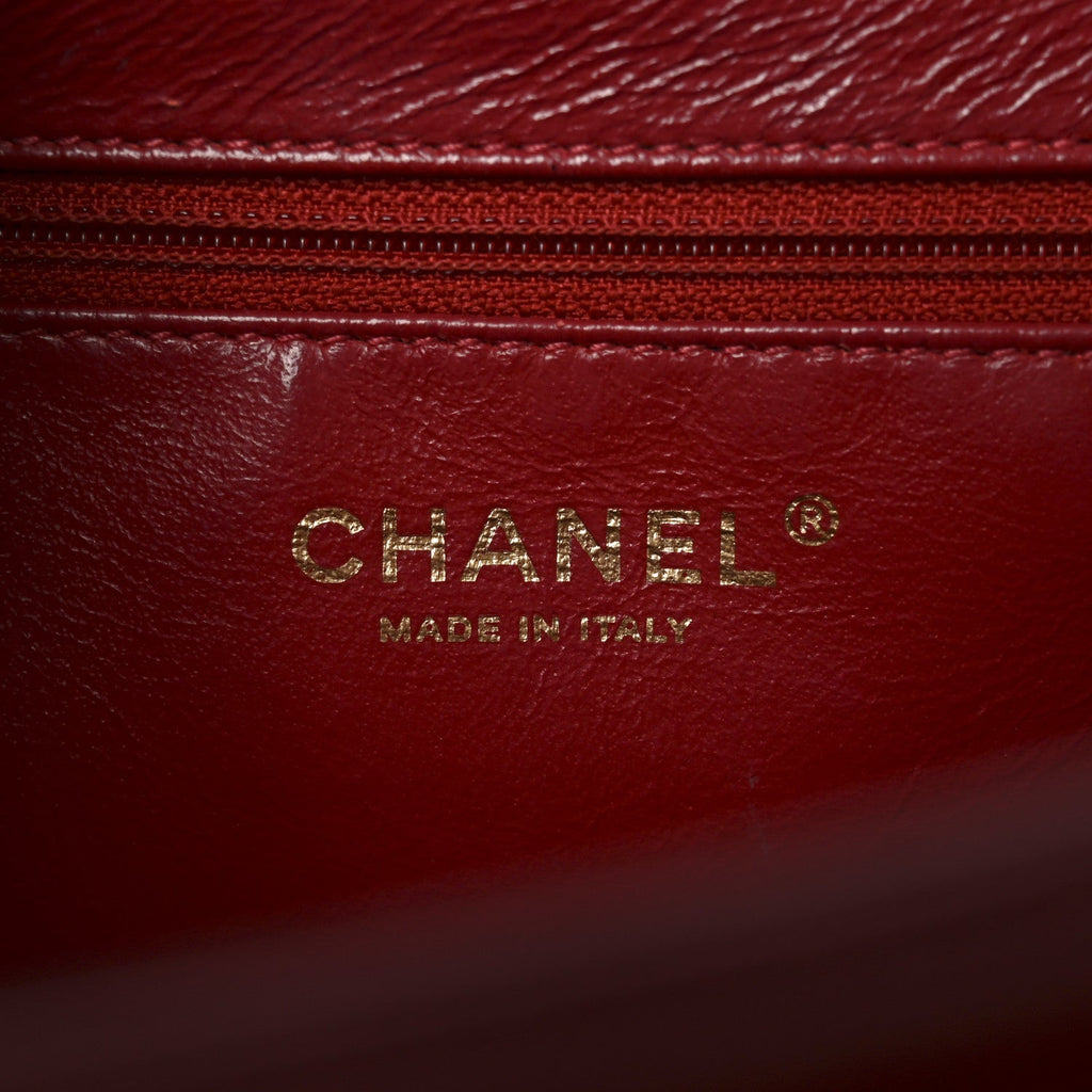Caviar Quilted Large Business Affinity Flap Red