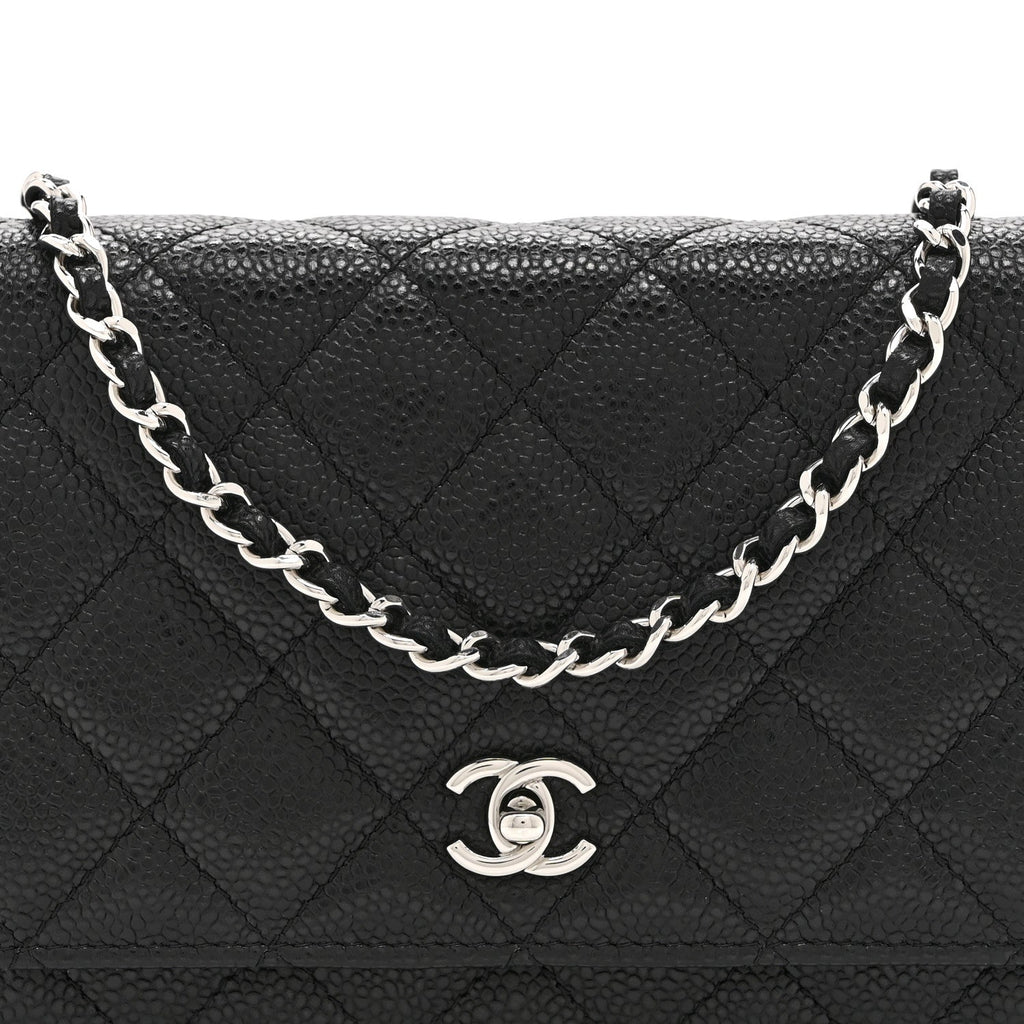Caviar Quilted CC Turnlock Wallet On Chain WOC Black