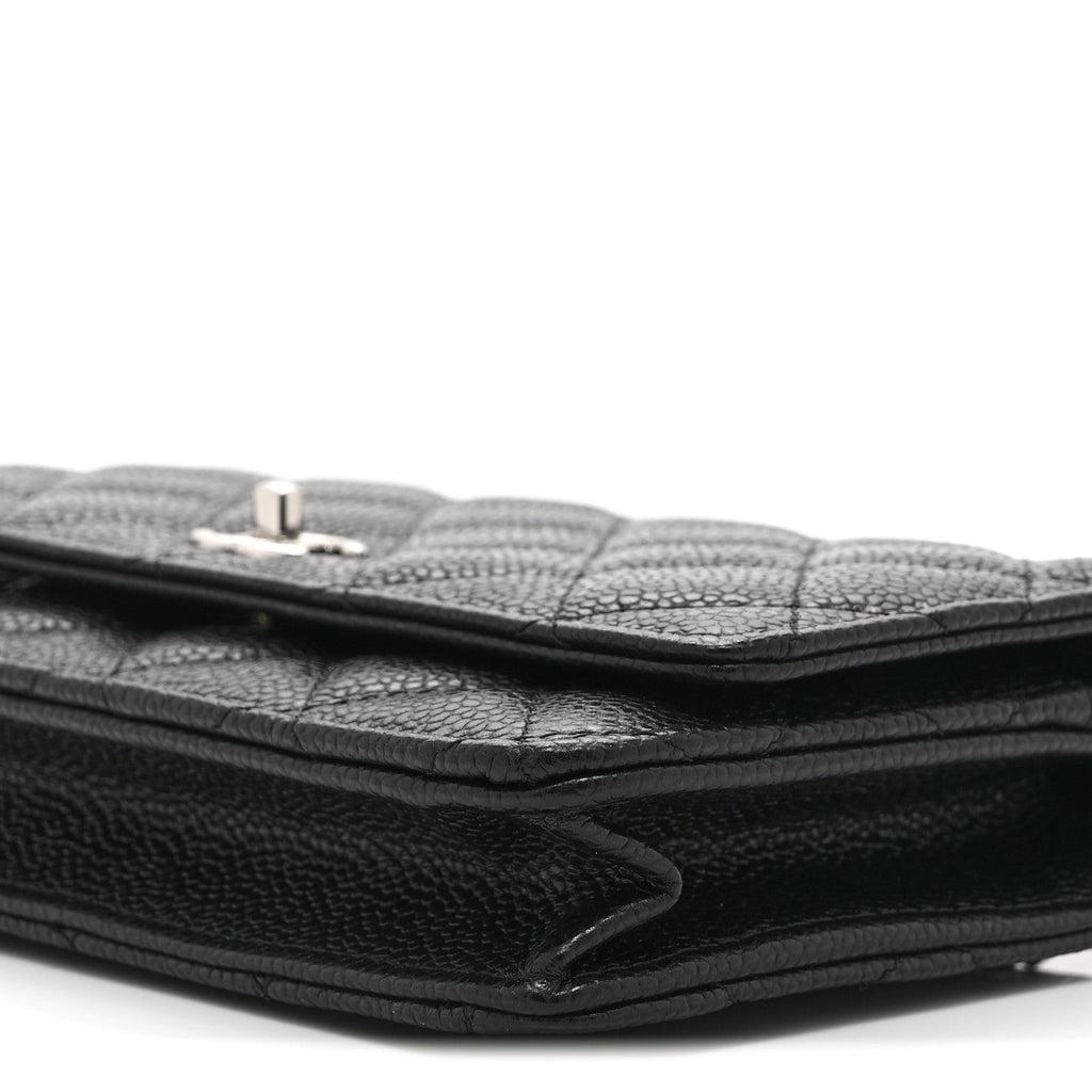 Caviar Quilted CC Turnlock Wallet On Chain WOC Black