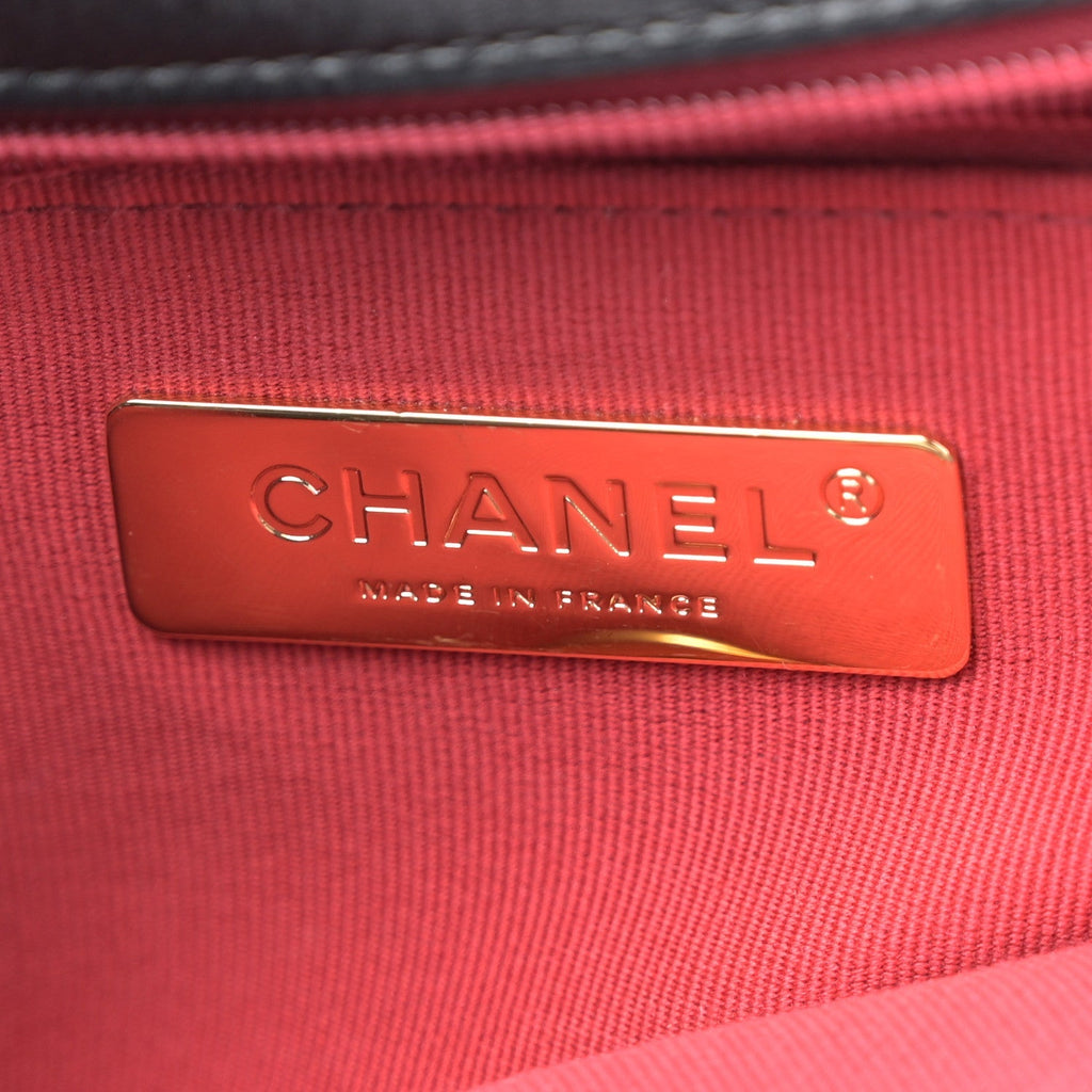 Lambskin Quilted Medium Chanel 19 Flap Black
