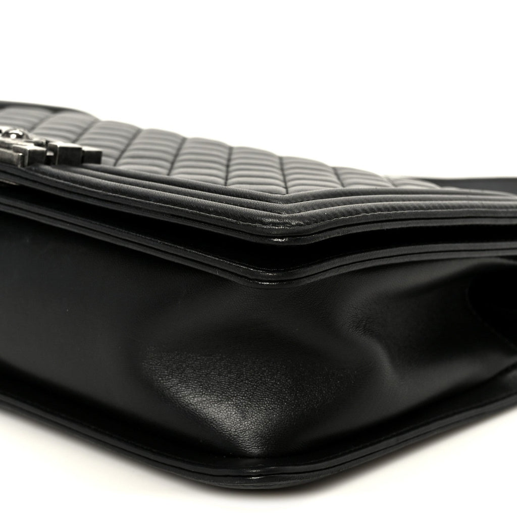 Calfskin Quilted Medium Boy Flap Black