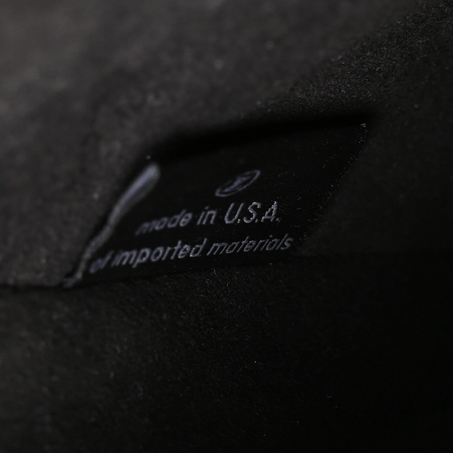 Reverse Monogram Pochette Metis