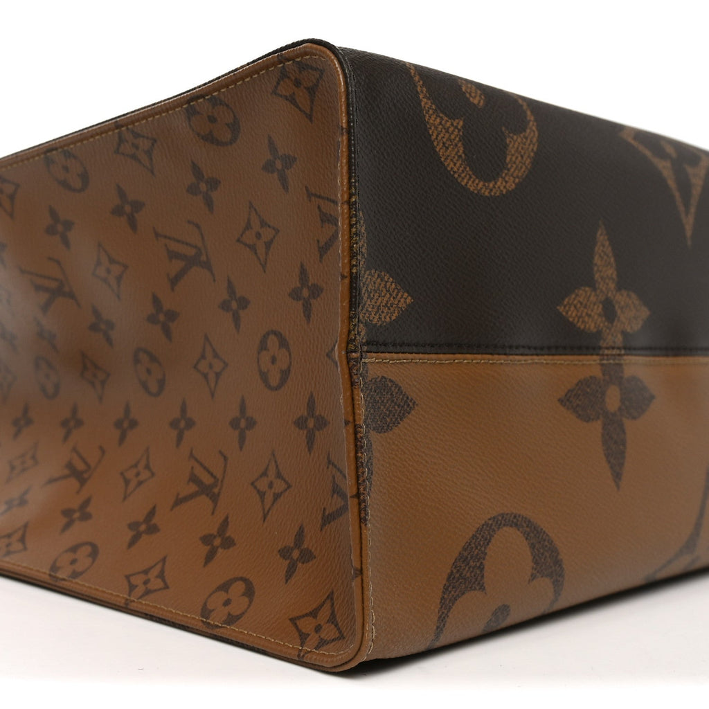 Reverse Monogram Giant Onthego GM