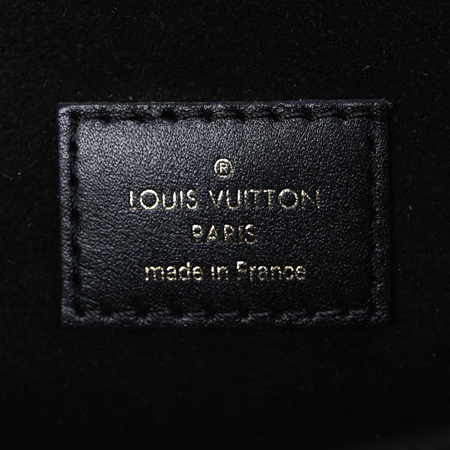 Reverse Monogram Pochette Metis