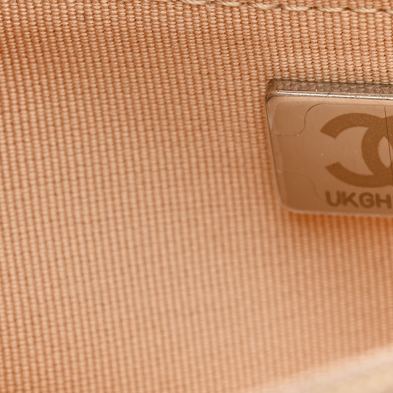 Caviar Quilted Wallet on Chain WOC Beige