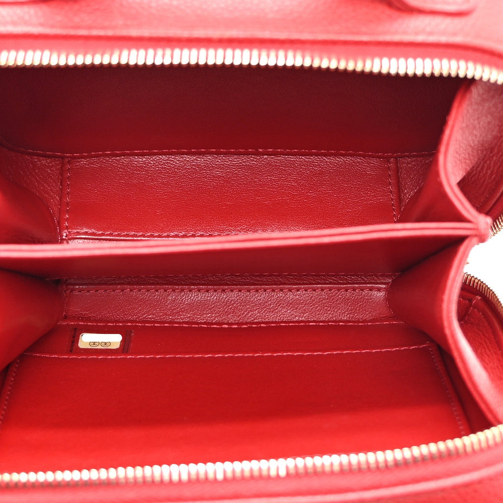 Caviar Quilted Small CC Filigree Vanity Case Red
