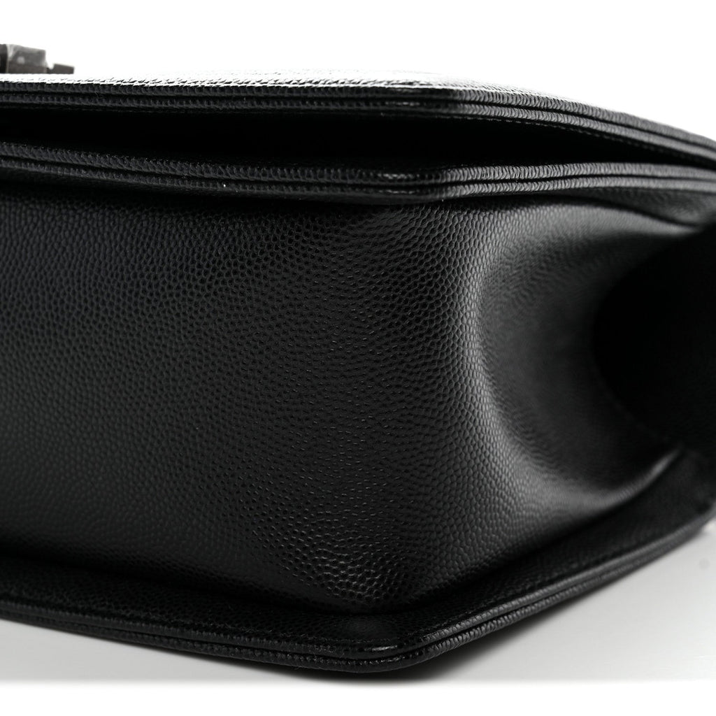 Caviar Quilted Medium Boy Flap Black