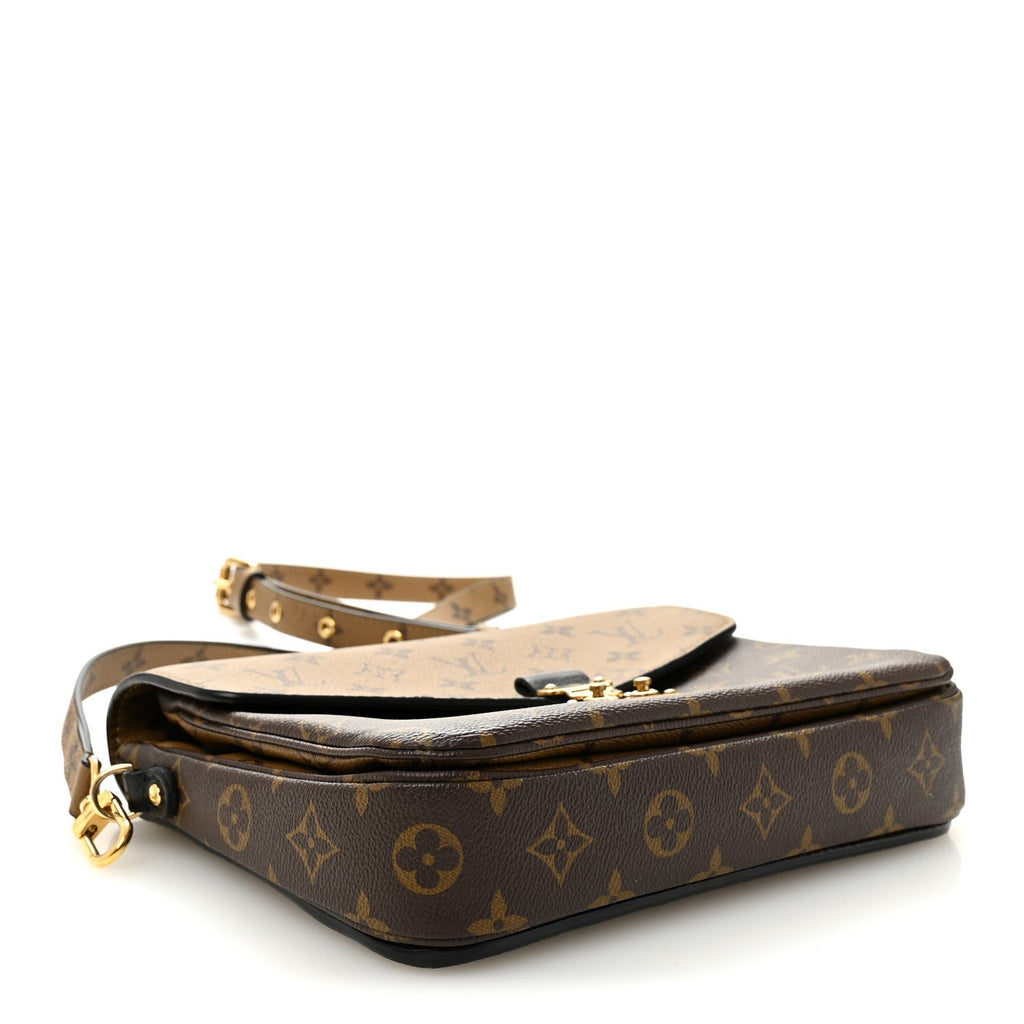 Reverse Monogram Pochette Metis