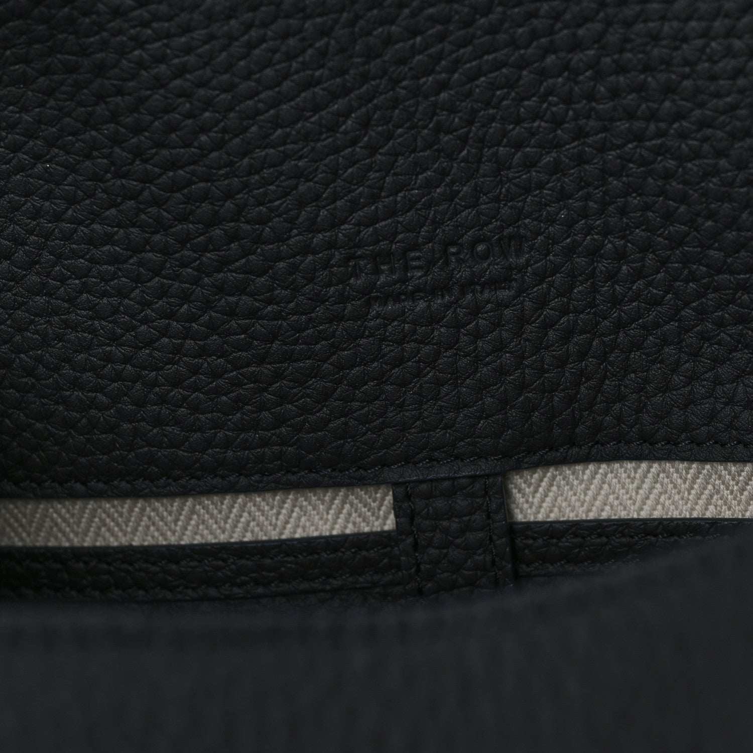 Grained Calfskin Soft Margaux 17 Midnight