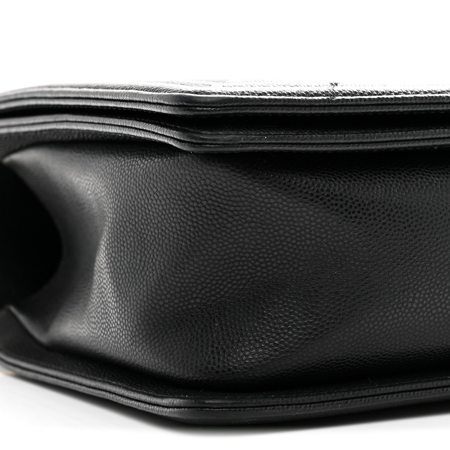 Caviar Quilted New Medium Boy Flap Black