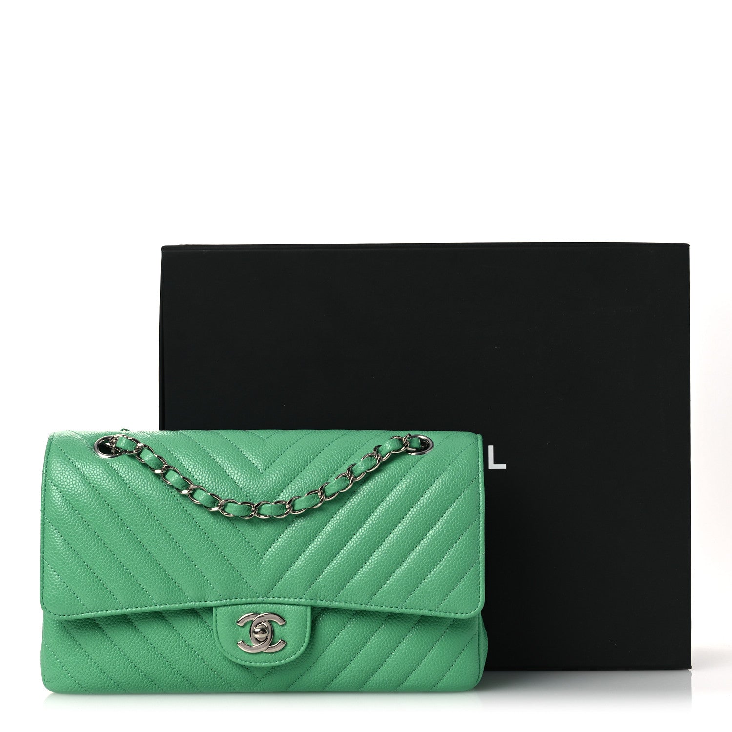 Caviar Chevron Quilted Medium Double Flap Green