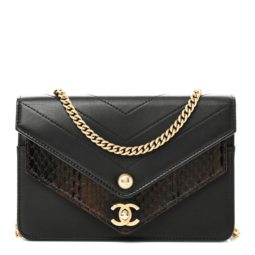 Calfskin Elaphe Double Chevron Mini Wallet On Chain WOC Black