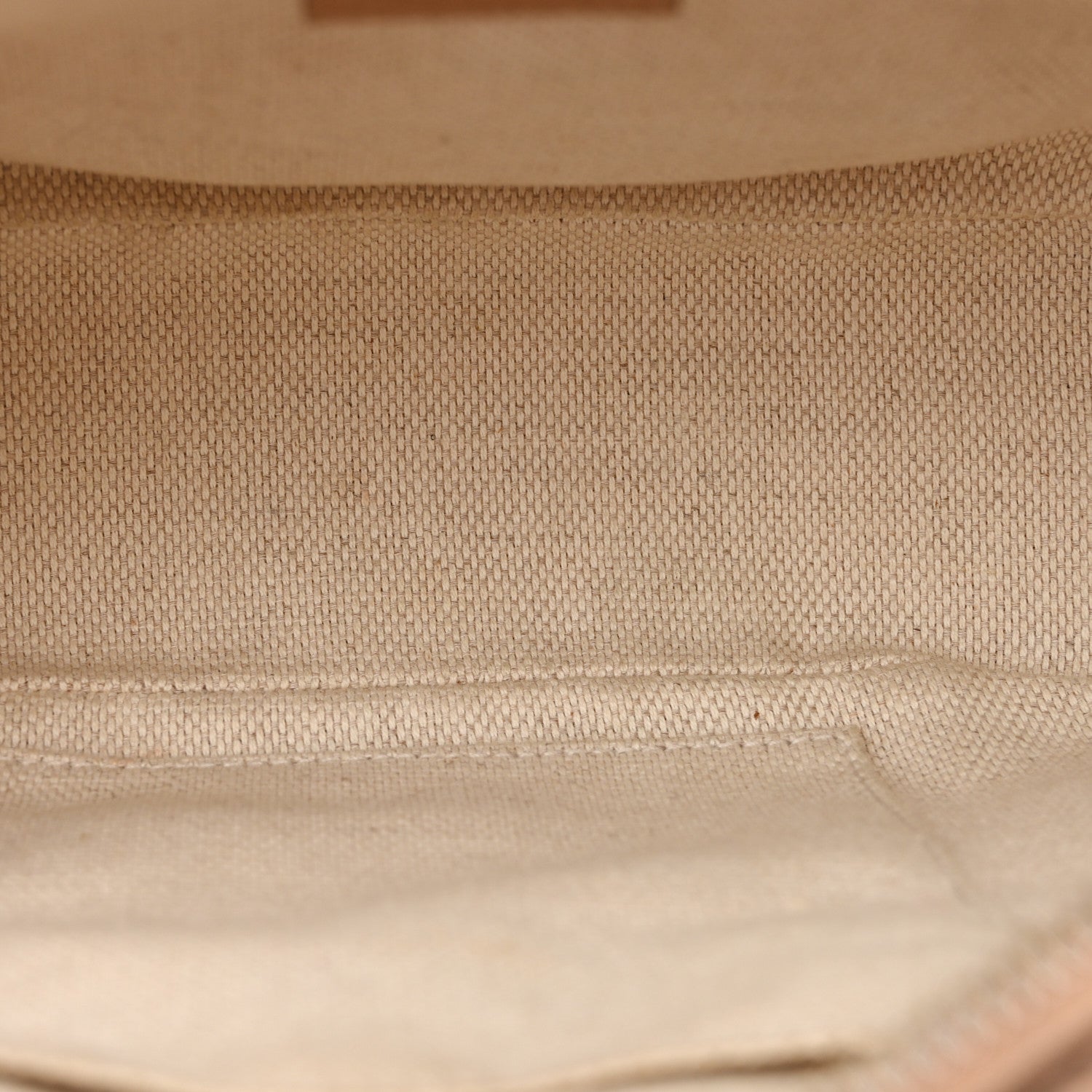 Pebbled Calfskin Small Soho Disco Bag Camelia