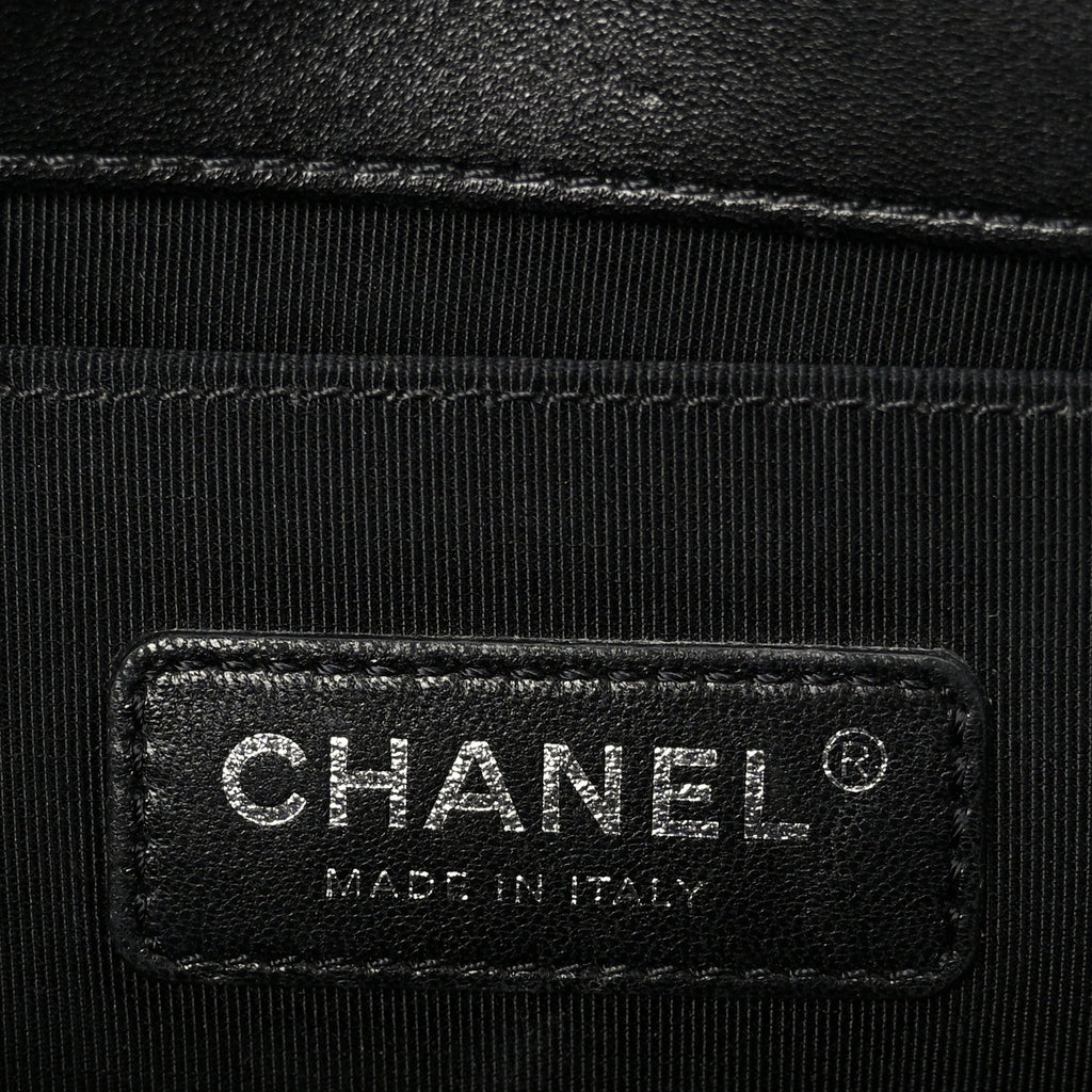 Lambskin Quilted Medium Boy Flap Black