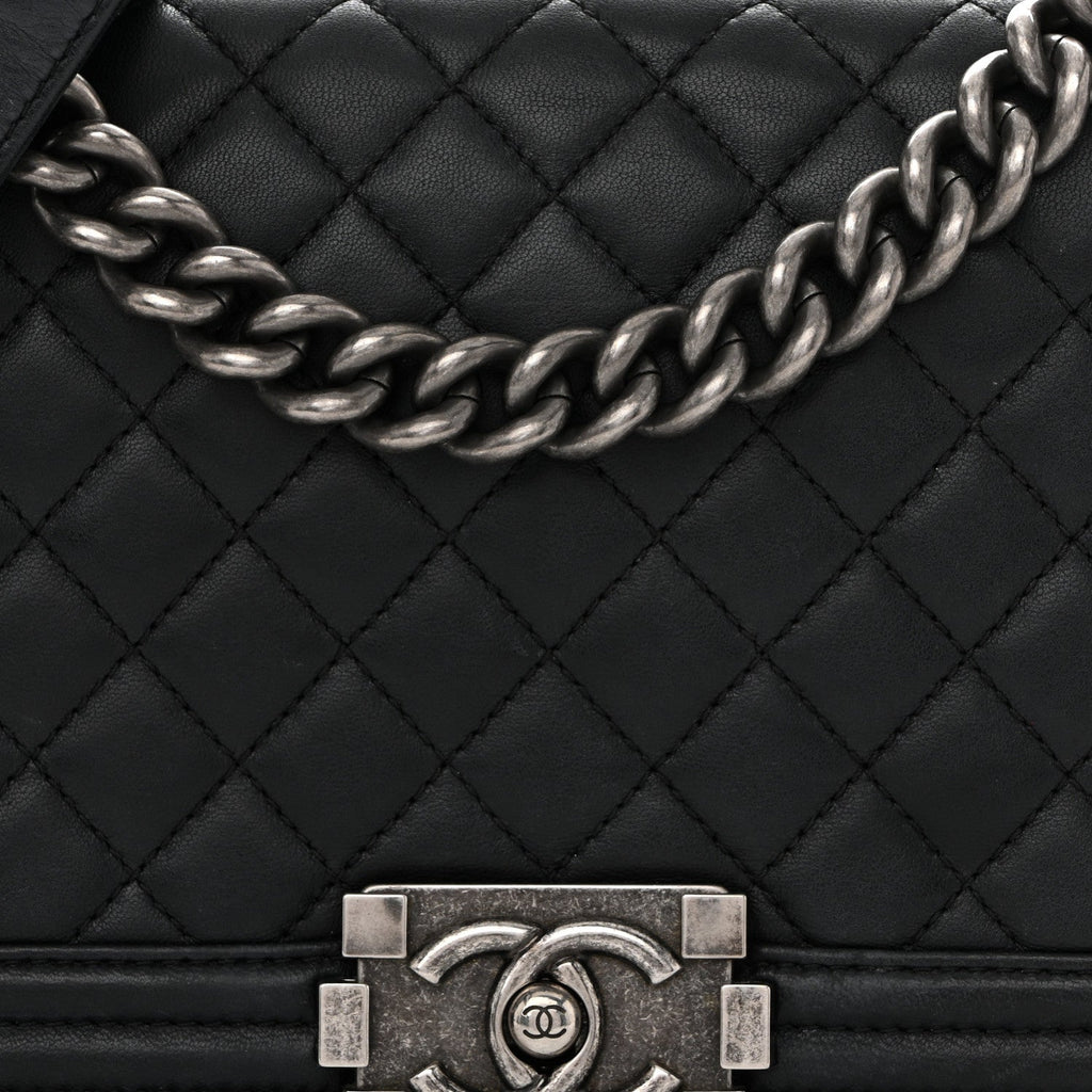 Lambskin Quilted Medium Boy Flap Black