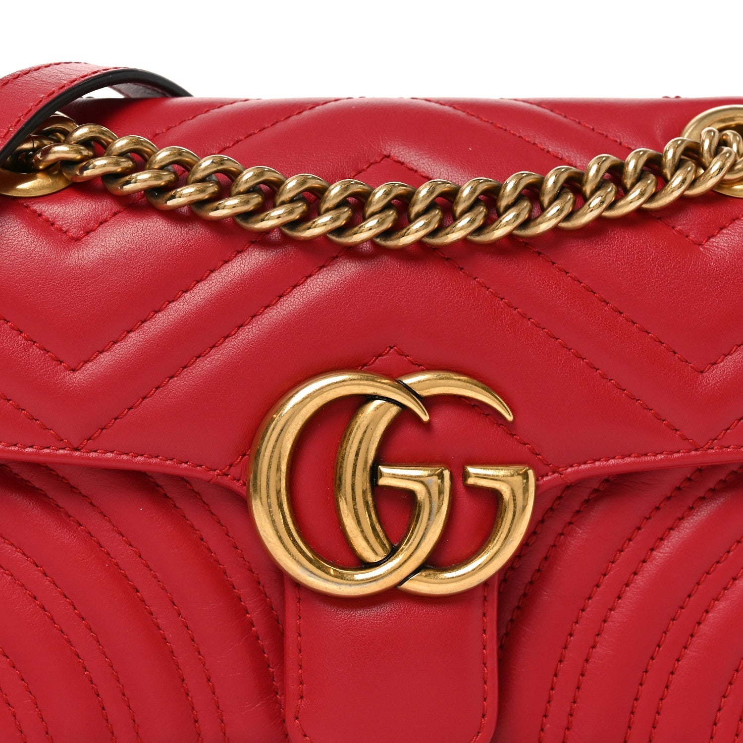 Calfskin Matelasse Small GG Marmont Shoulder Bag Hibiscus Red