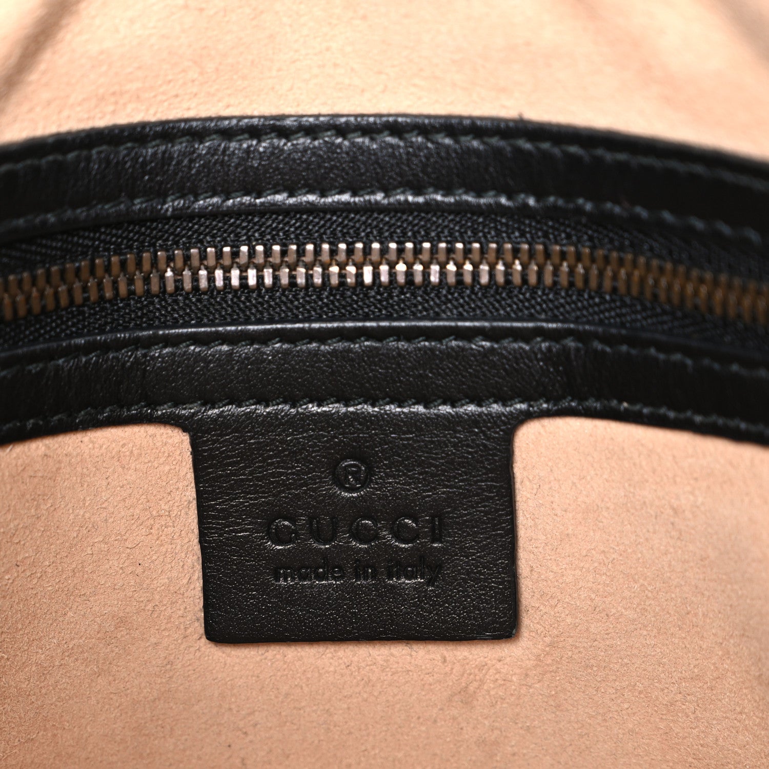 Calfskin Matelasse GG Marmont Flat Messenger Bag Black