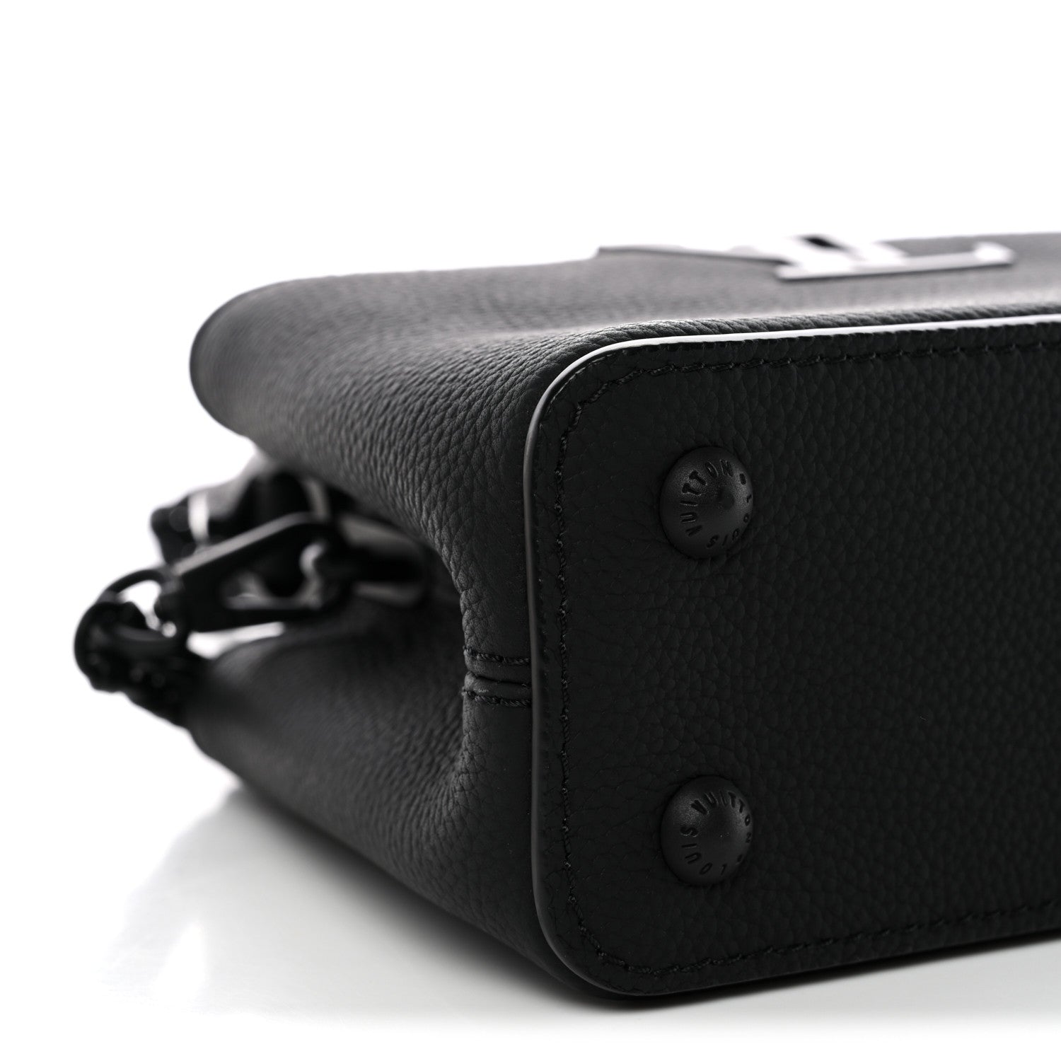 Matte Taurillon Capucines East West Mini All Black