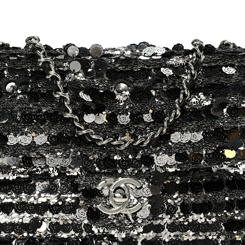 Sequin Camellia Small Single Flap Silver Black