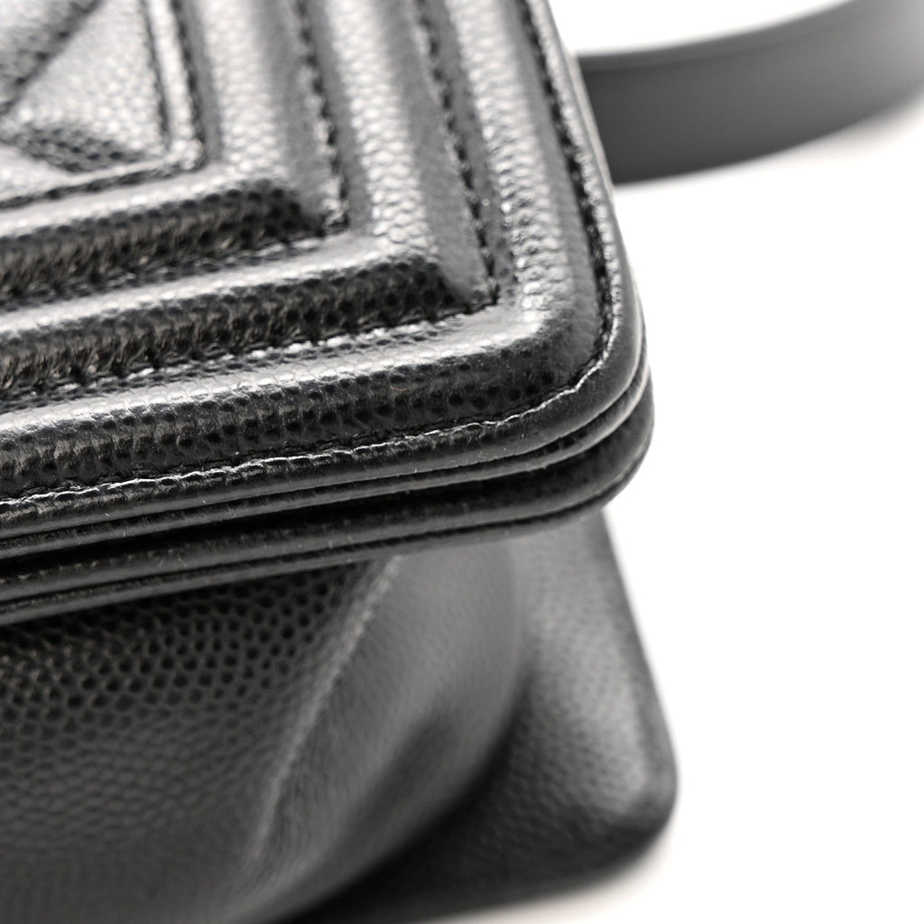Caviar Quilted Medium Boy Flap Black