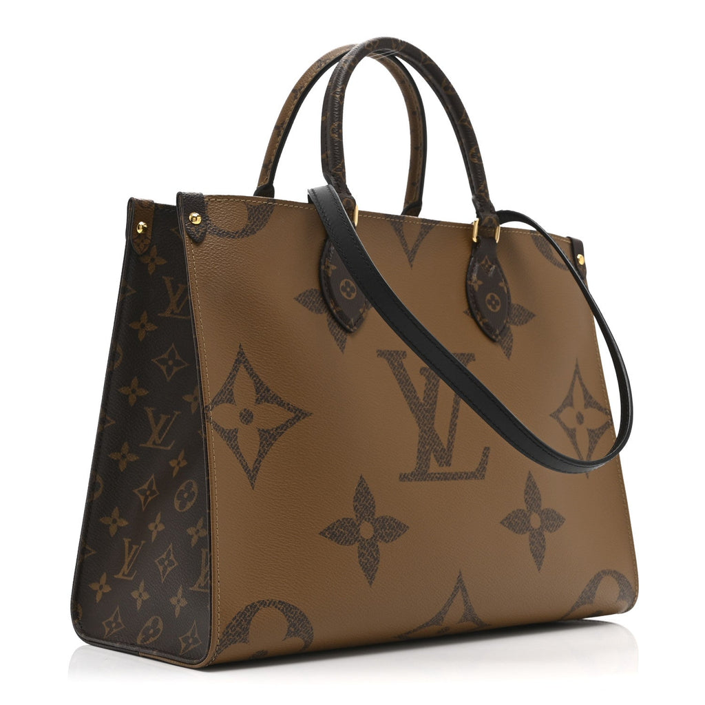 Reverse Monogram Giant Onthego MM