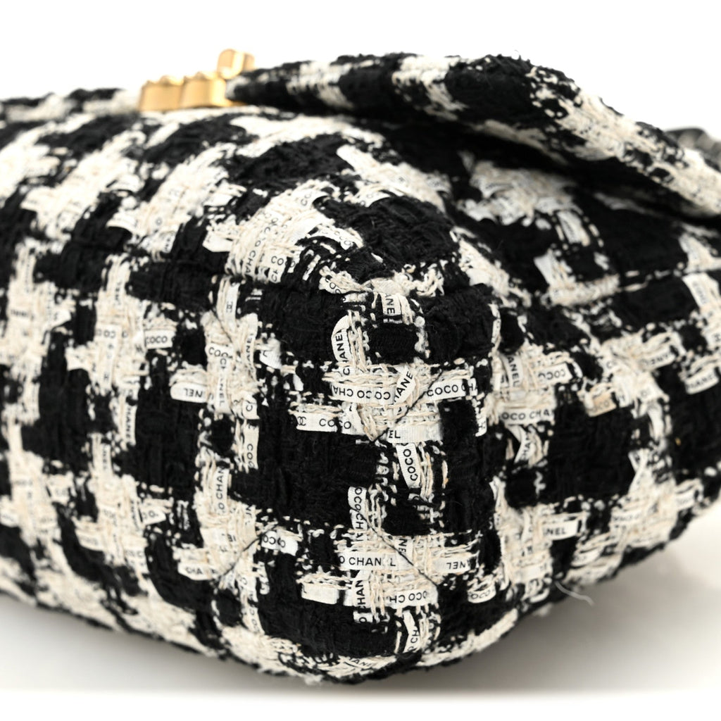 Tweed Quilted Medium Chanel 19 Flap Black Ecru White
