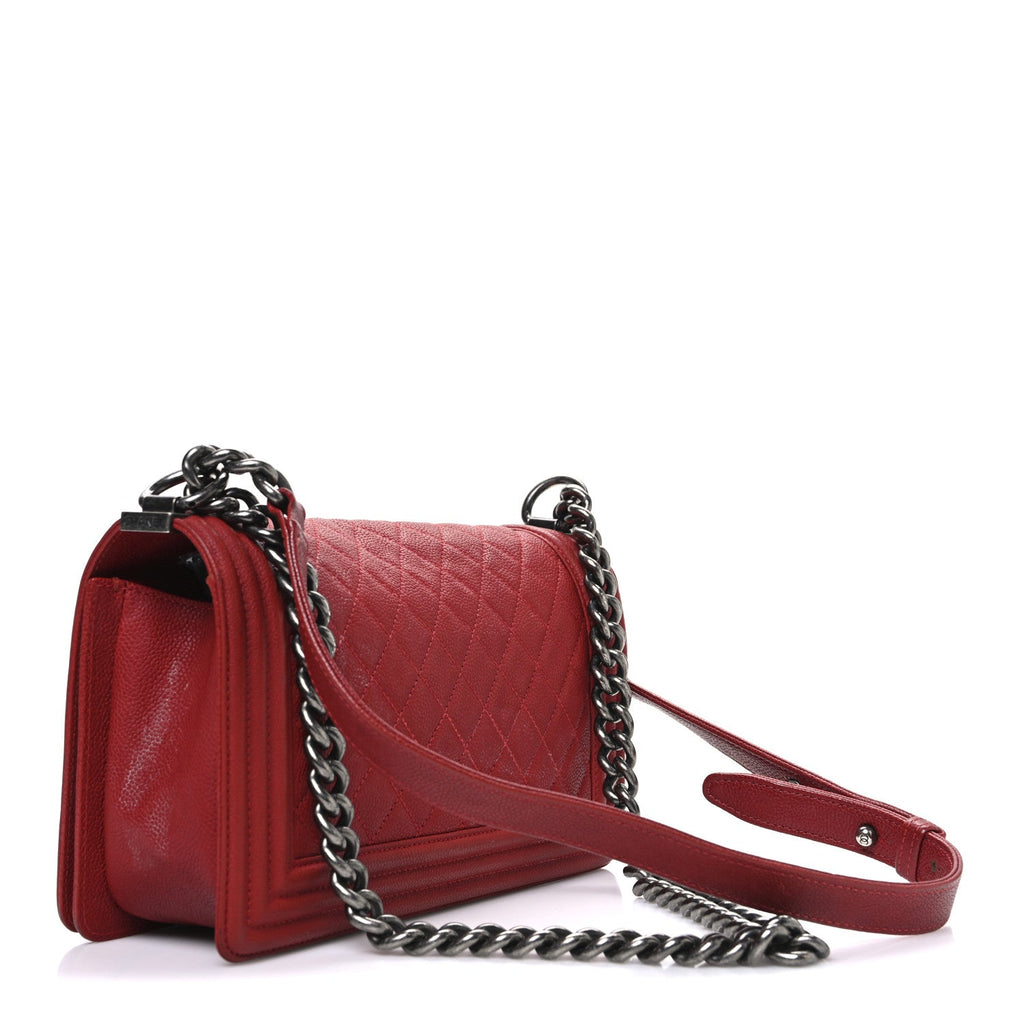 Caviar Quilted Medium Boy Flap Red