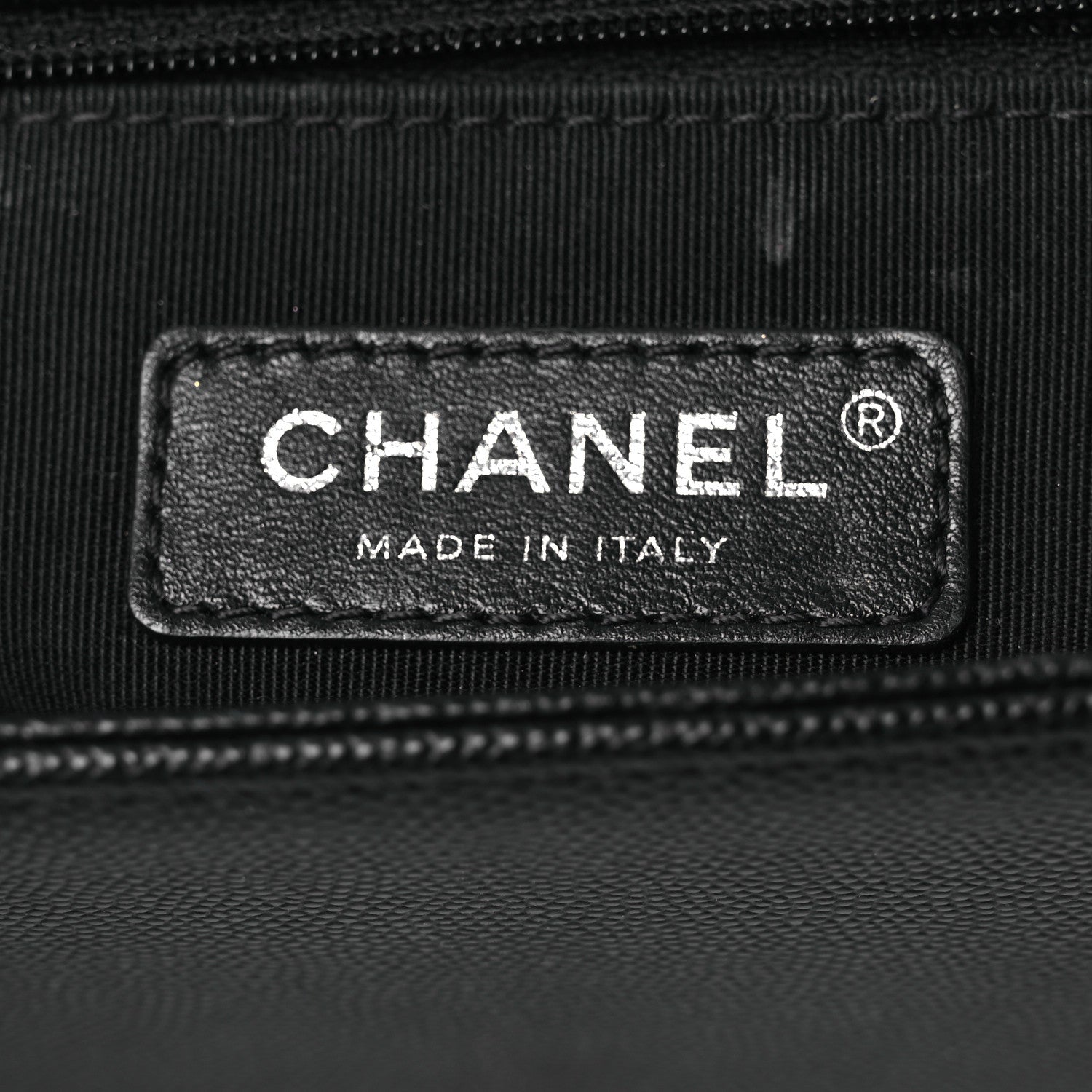 Caviar Quilted New Medium Boy Flap Black