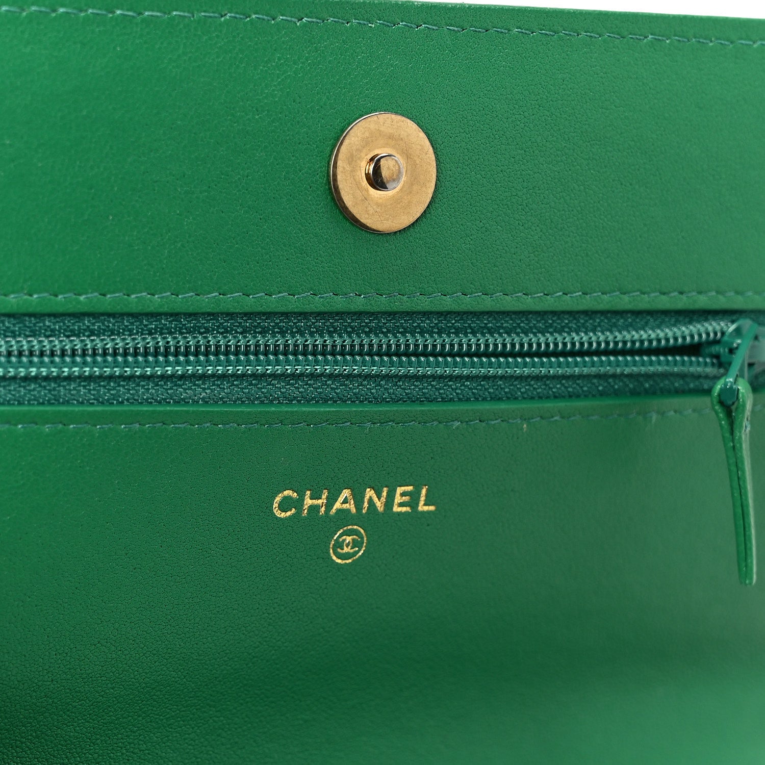 Lambskin Quilted Chanel 19 Wallet On Chain WOC Green
