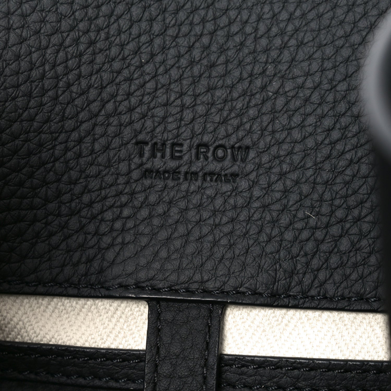 Matte Grained Calfskin Soft Margaux 15 Black
