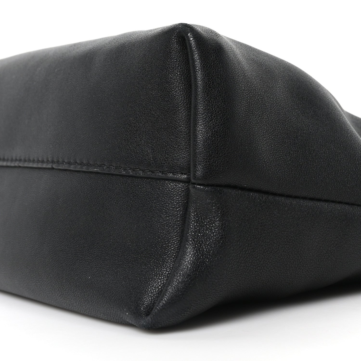 Mellow Nappa Medium Donut Chain Flamenco Knot Clutch Black