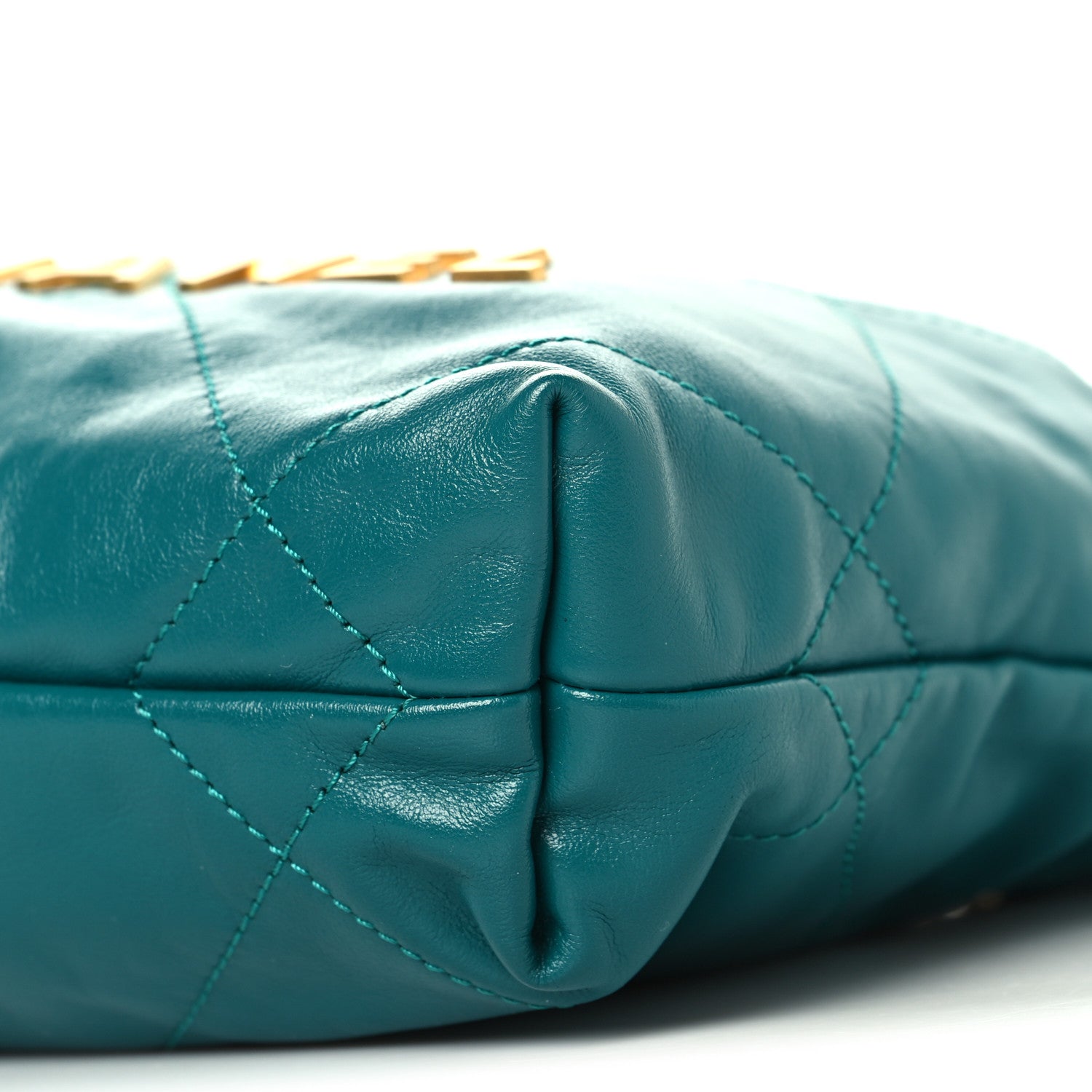 Shiny Calfskin Quilted Mini Chanel 22 Green