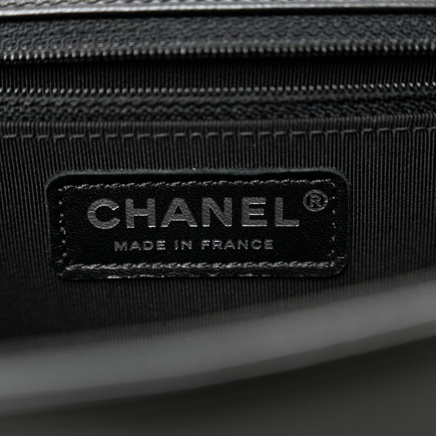 Grained Calfskin Quilted New Medium Boy Flap Black