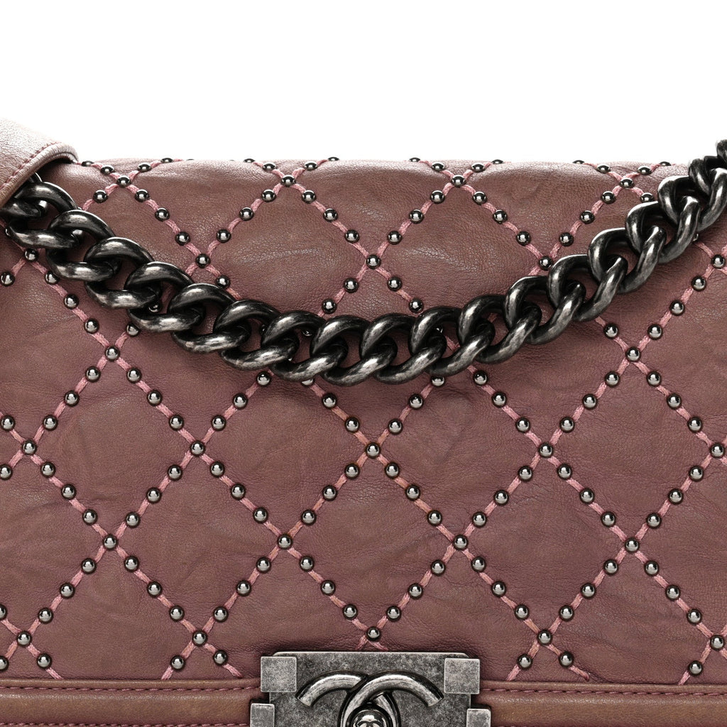 Crumpled Lambskin Medium Studded Boy Flap Pink