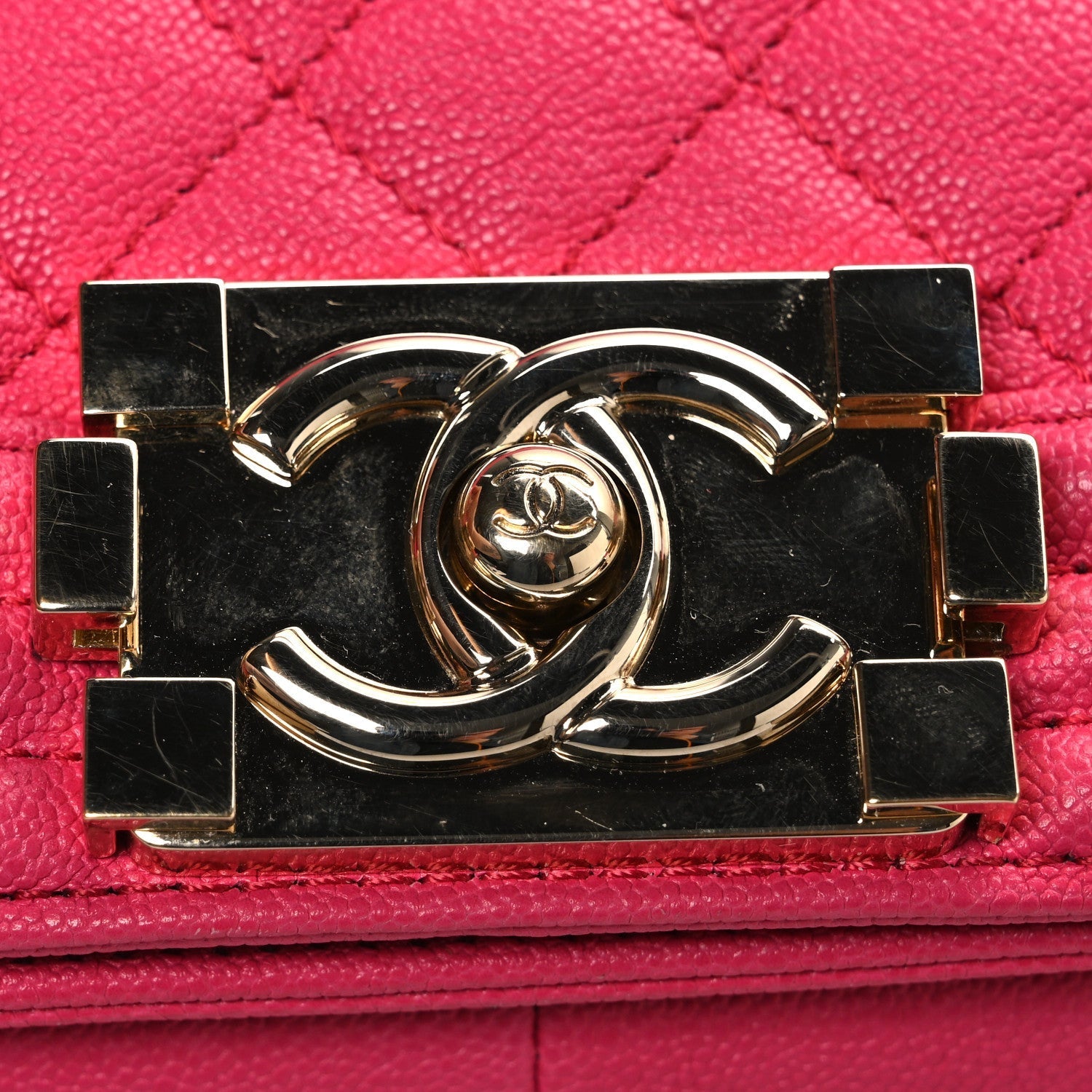 Caviar Quilted Medium Boy Flap Pink