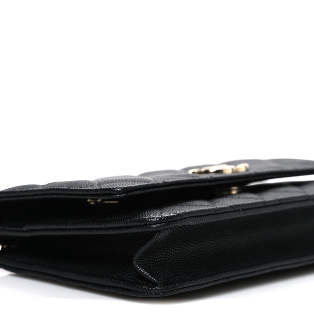 Caviar Quilted Striated CC Wallet On Chain WOC Black