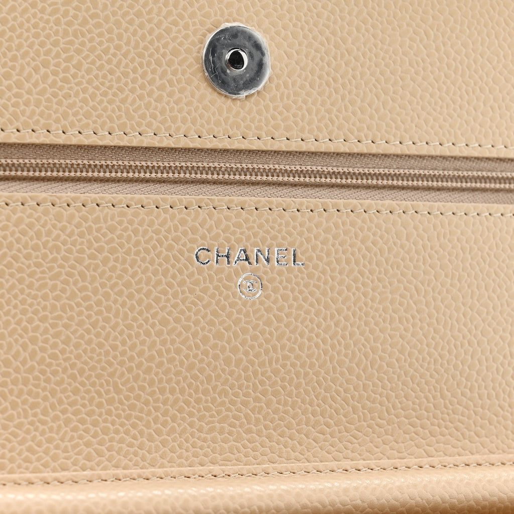 Caviar Quilted Wallet on Chain WOC Beige