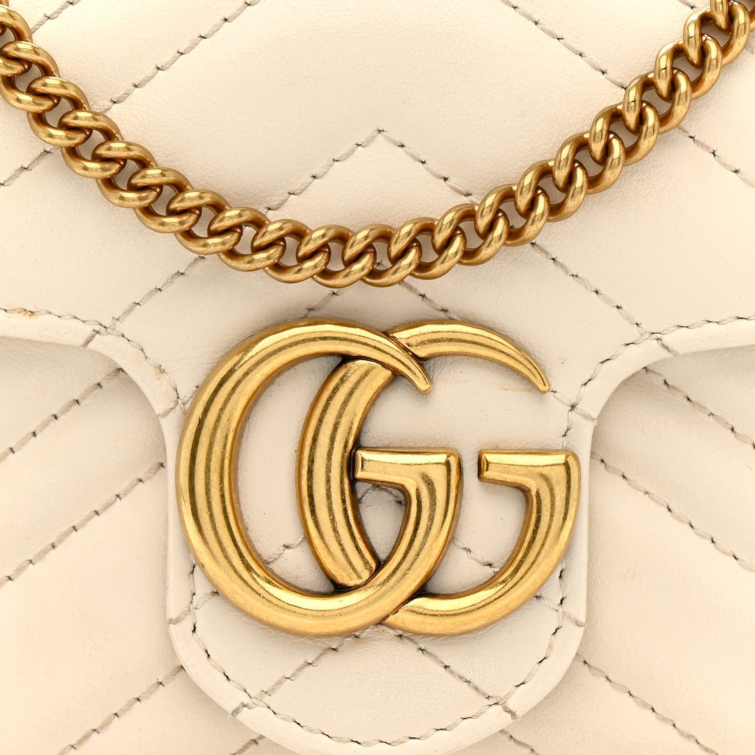 Calfskin Matelasse Super Mini GG Marmont Shoulder Bag White