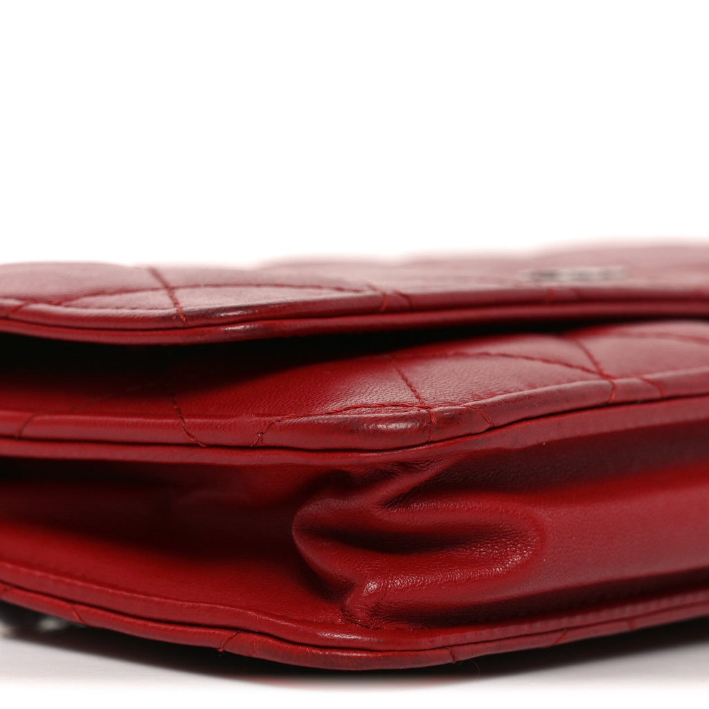 Lambskin Quilted Wallet On Chain WOC Red