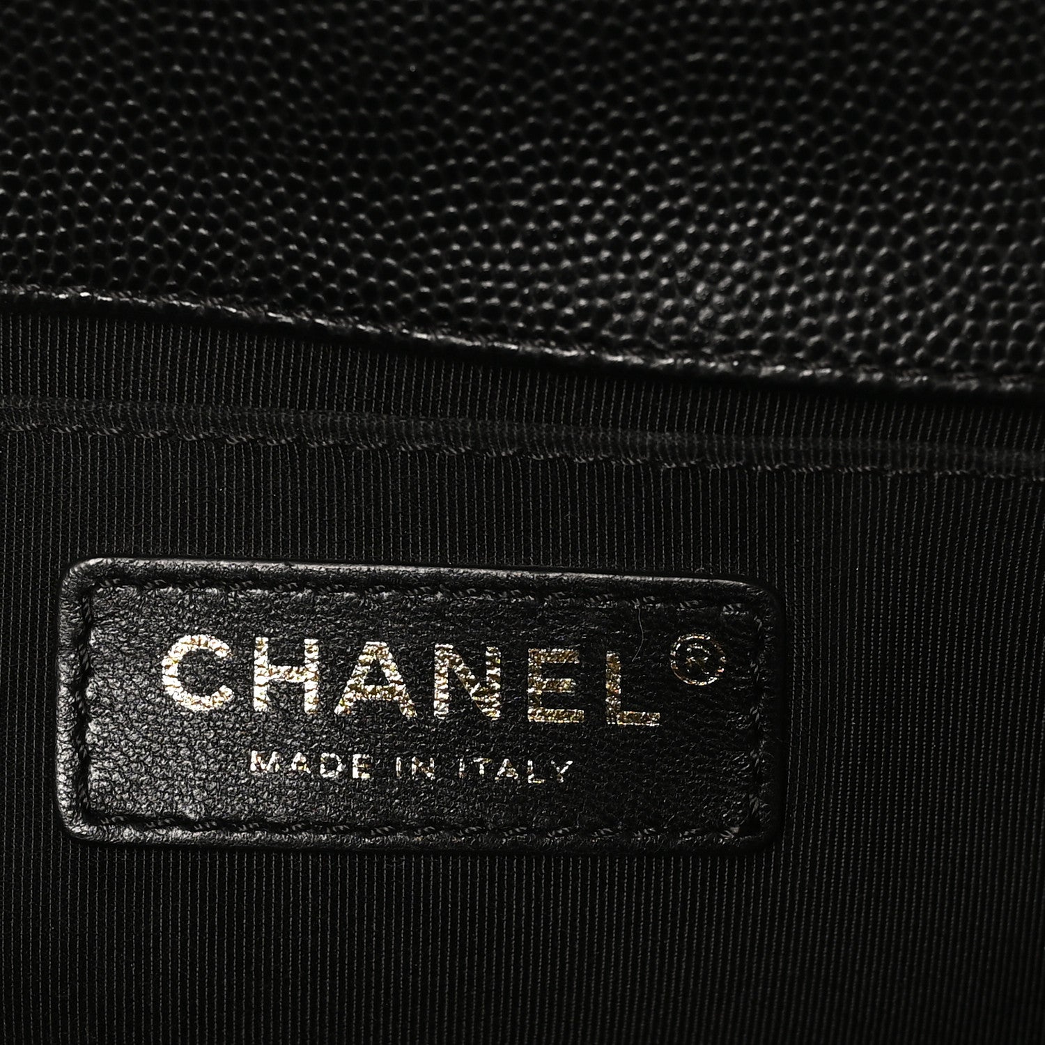 Caviar Quilted Medium Boy Flap Black